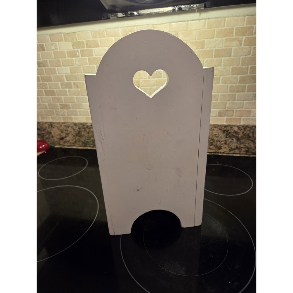 Vintage White Wooden Heart Doll Chair/Plant Stand - Picture 3 of 7
